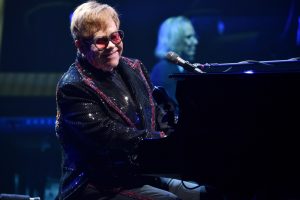 Elton John, Farewell Yellow Brick Road