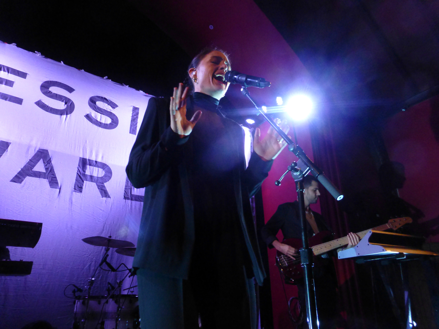 Photos & videos: Jessie Ware at The Chapel, Oct. 21