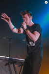 Bastille, Dan Smith