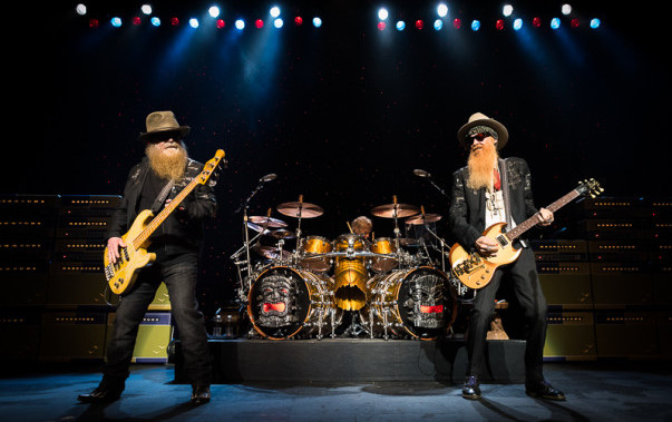 Review, photos: ZZ Top not under any pressure at the Warfield