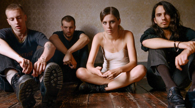 ALBUM REVIEW: Wolf Alice stretches its sound on 'Visions of a Life'