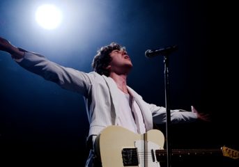 The Kooks 'just having a good time' at The Warfield