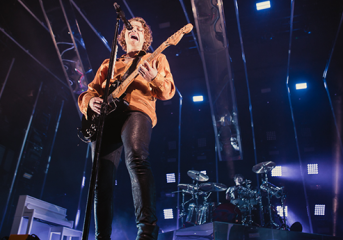 REVIEW: 5 Seconds of Summer bathe in 'Youngblood' at San Jose Event Center