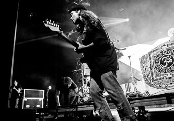 PHOTOS: Tash Sultana relaxes their flow at the Fox in Oakland