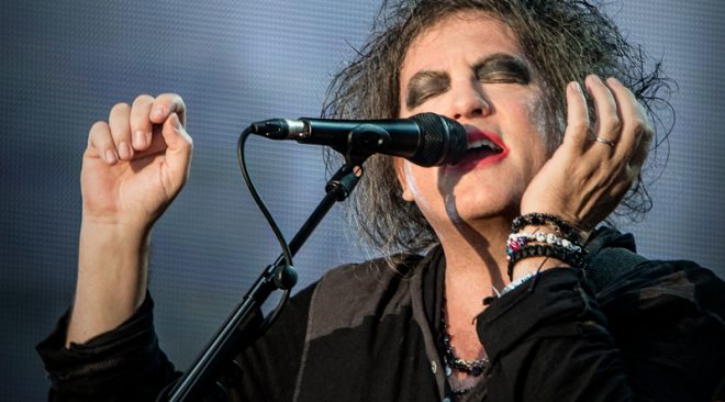 REVIEW: The Cure mixes old and new at Shoreline Amphitheatre