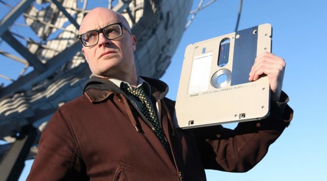 Nerdcore pioneer MC Frontalot on his new LP, breaking up with the Internet