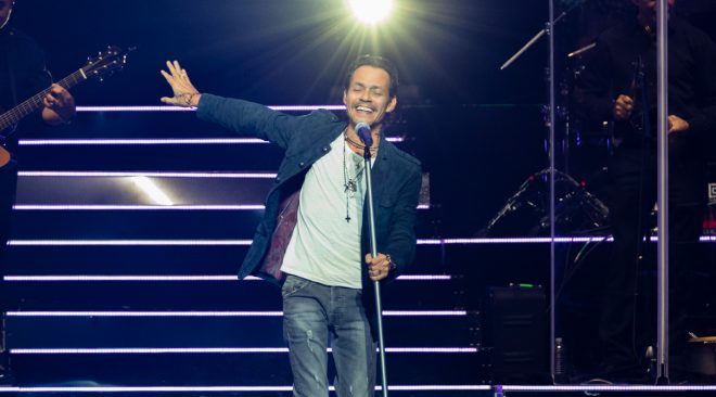 RESEÑA: Marc Anthony condimenta Chase Center con energía infundida en salsa