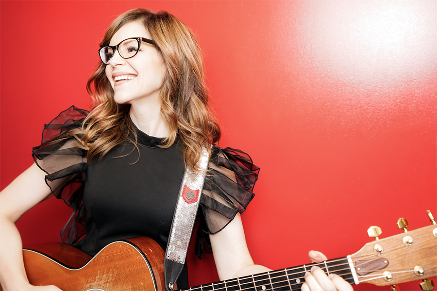 Lisa Loeb Shares Her Life More Openly On First Adult Album In 7 Years