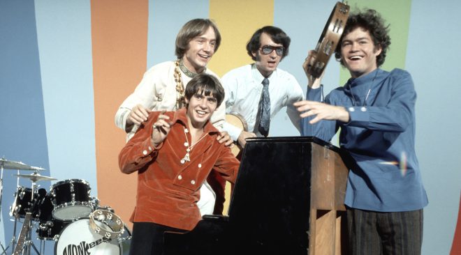 ducha Zapatos antideslizantes Automático REWIND: Spotlight on The Monkees, who eventually did play their own  instruments