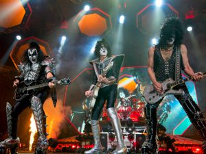 KISS, Gene Simmons, Tommy Thayer, Paul Stanley, Eric Singer