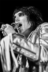 Luke Struts, The Struts