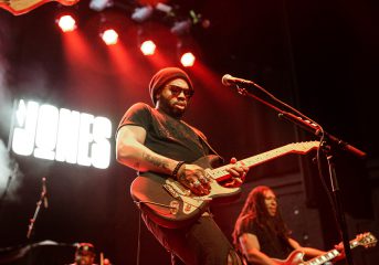 INTERVIEW: Ayron Jones smells 'Blood in the Water' on latest tour