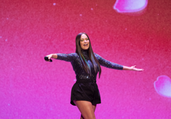 Kacey Musgraves announces Deeper Well World Tour, San Francisco date