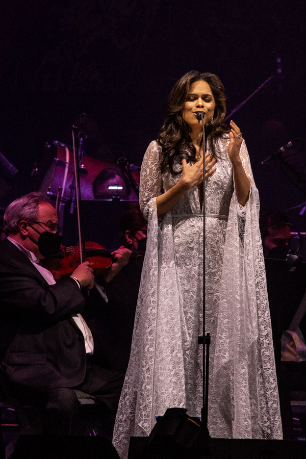 Review: Andrea Bocelli, From Cradle to Stage in 'The Music of Silence' - The New York Times