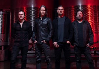 ALBUM REVIEW: Alter Bridge scores a checkmate on 'Pawns & Kings'