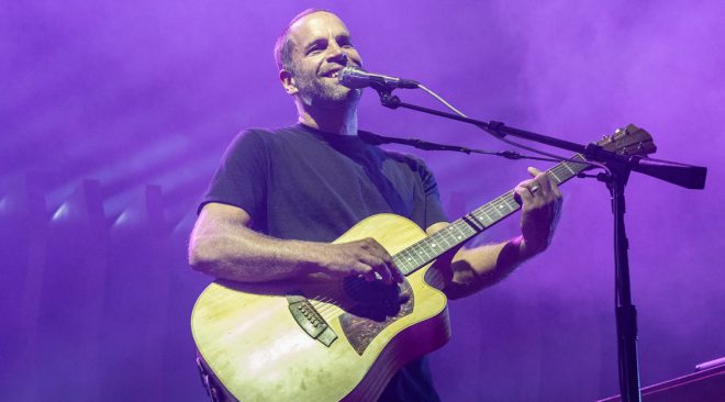 REVIEW: Jack Johnson finds his butter zone at the Greek