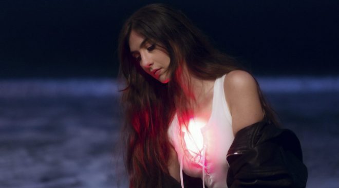 ALBUM REVIEW: Weyes Blood weaves a spell on 'And In the Darkness, Hearts Aglow'