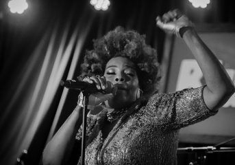 REVIEW: Macy Gray introduces Napa's Blue Note to her next album