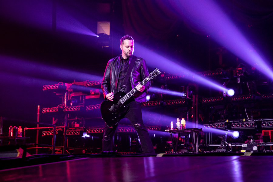 Review: Muse delights fans in Oakland – The Mercury News