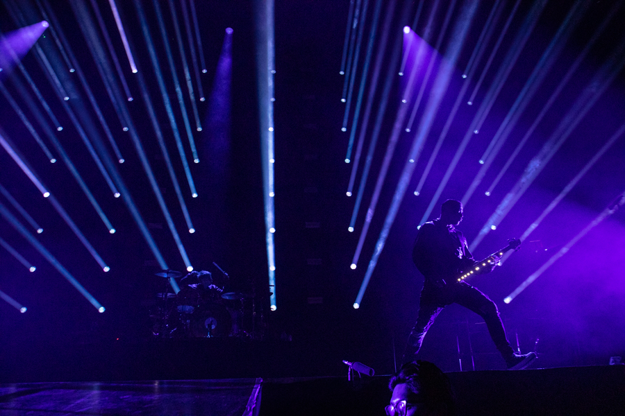 Review: Muse delights fans in Oakland – The Mercury News