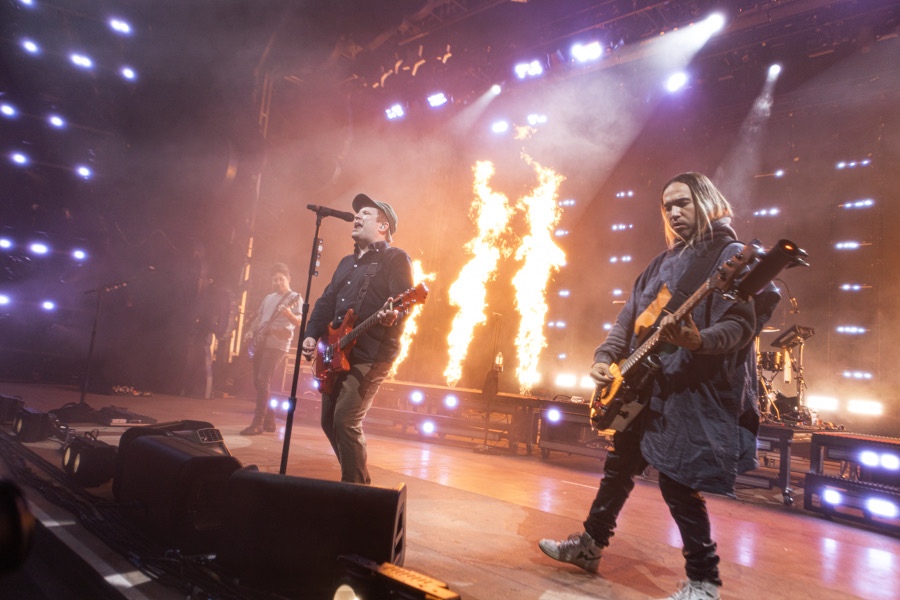 Review: Fall Out Boy thrills fans with small-venue S.F. show. – East Bay  Times