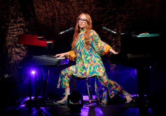 REVIEW: Tori Amos pays tribute to Sinéad O'Connor at the Masonic