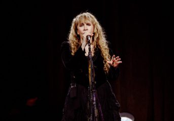 REVIEW: Stevie Nicks lets the jukebox play at Chase Center