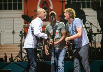 Hootie and the Blowfish celebrate 25 years of 'Cracked Rear View' at Shoreline