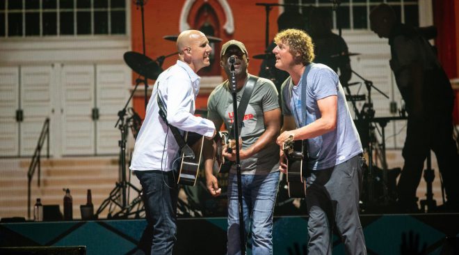 Hootie and the Blowfish celebrate 25 years of 'Cracked Rear View' at Shoreline