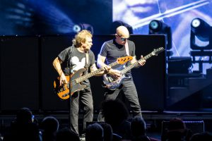 Joe Satriani, Michael Anthony