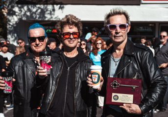 Green Day accepts key to Pinole at teen hangout 7-Eleven