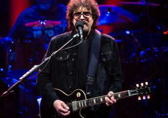 REVIEW: Jeff Lynne, ELO get ready to check out with final California show