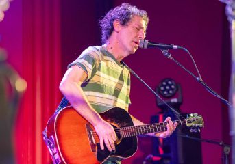REVIEW: Yo La Tengo offers varying volumes as it kicks off San Francisco residency