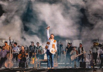 Festival La Onda pushes on despite setbacks on second day